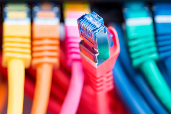 Netzwerkkabel verlegen